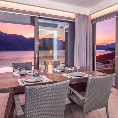 Mrs Grey Luxury Villa