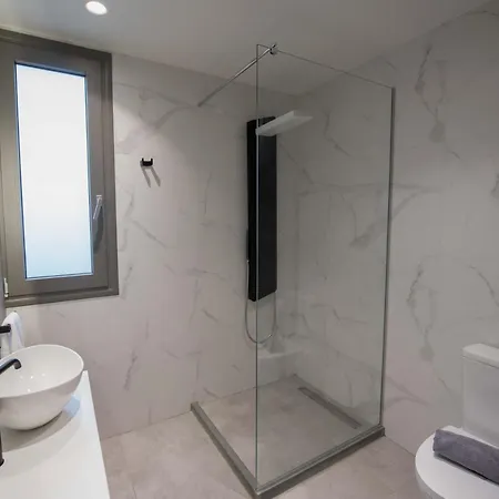 Mrs Grey Luxury Spartokhórion