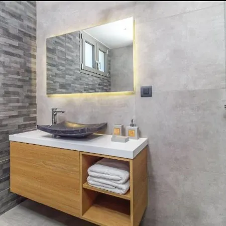 Mrs Grey Luxury * Spartokhórion